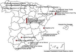 Distribution of centers with specific activity in adult congenital heart disease in Spain. Filled circles indicate the national Centers, Services, and Referral Units (CSURs).
