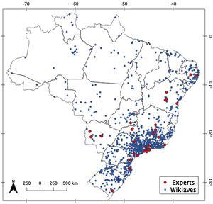 Distribution of hummingbird-plant photographic records extracted from the online platform Wikiaves (in blue), in contrast to localities where expert data were collected (in red) in Brazil.