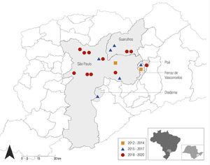 Distribuição dos casos autóctones da Grande São Paulo. Localizações identificadas no mapa seguindo a progressão nos triênios: dois casos de 2012 a 2014, seis casos de 2015 a 2017 e 11 casos de 2018 a 2020.