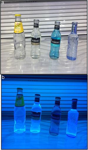 Se expusieron diferentes marcas comerciales de bebidas de tónica (a) a radiación ultravioleta (b).
