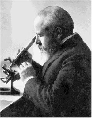 Paul Gerson Unna at his microscope, late 19th century. Source: Paul Gerson Unna – U.S. National Library of Medicine.46