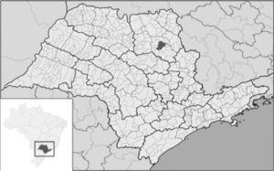 Geographical map of São Paulo State, highlighting the Municipality of Ribeirão Preto. In detail left: Brazilian geographical map with the state of São Paulo highlighted.