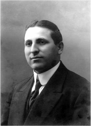 Mónico Sánchez Moreno (1880–1961), Spanish engineer and inventor. A self-made man, who deserves to be remembered as a pioneer of portable radiology. Photograph dated around 1915, kindly provided by the family of Mónico Sánchez Moreno.